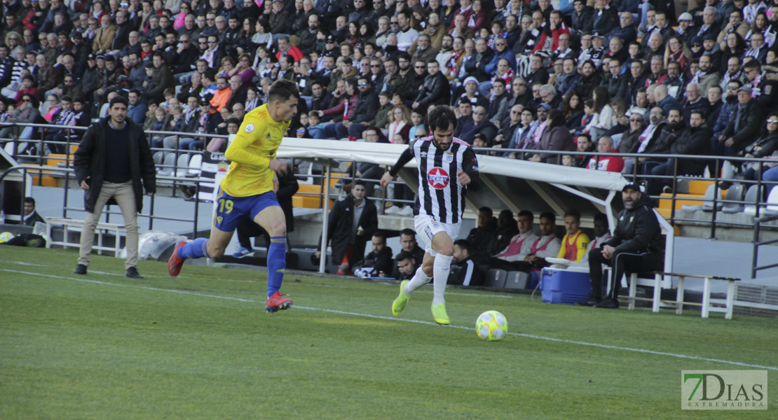 Imágenes del CD. Badajoz 0 - 0 Cádiz B