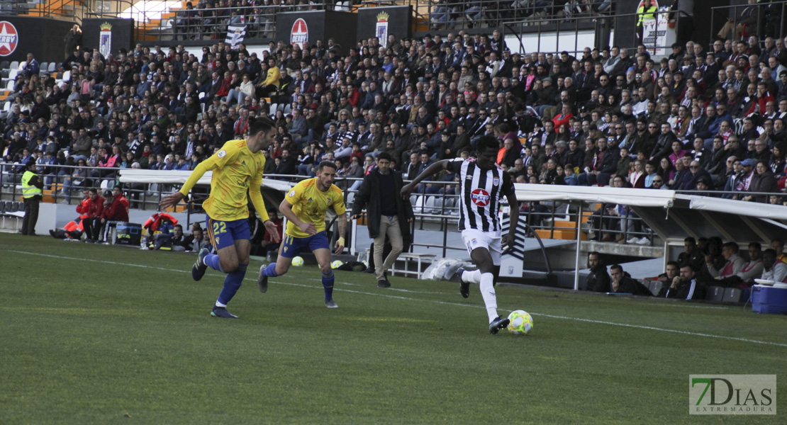 Imágenes del CD. Badajoz 0 - 0 Cádiz B