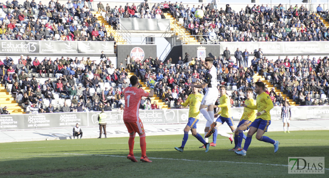 Imágenes del CD. Badajoz 0 - 0 Cádiz B