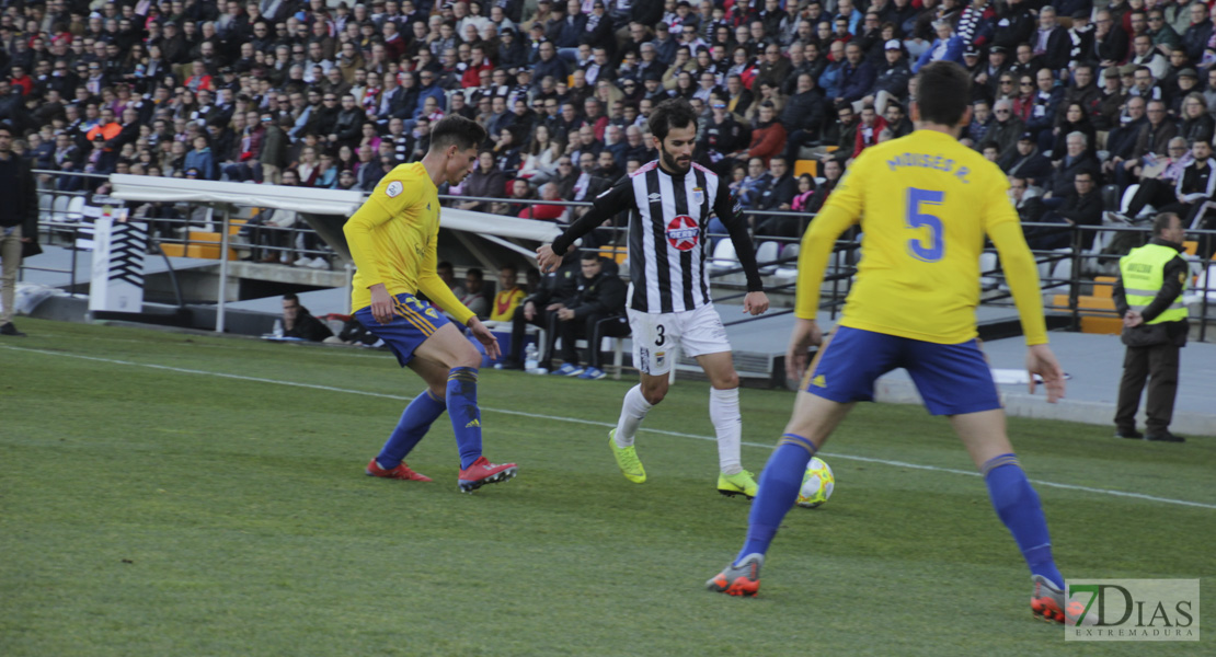 Imágenes del CD. Badajoz 0 - 0 Cádiz B