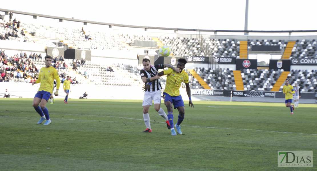 Imágenes del CD. Badajoz 0 - 0 Cádiz B