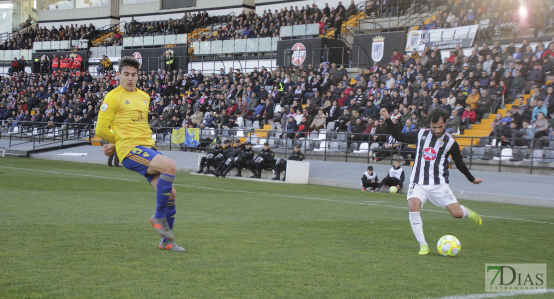 Imágenes del CD. Badajoz 0 - 0 Cádiz B