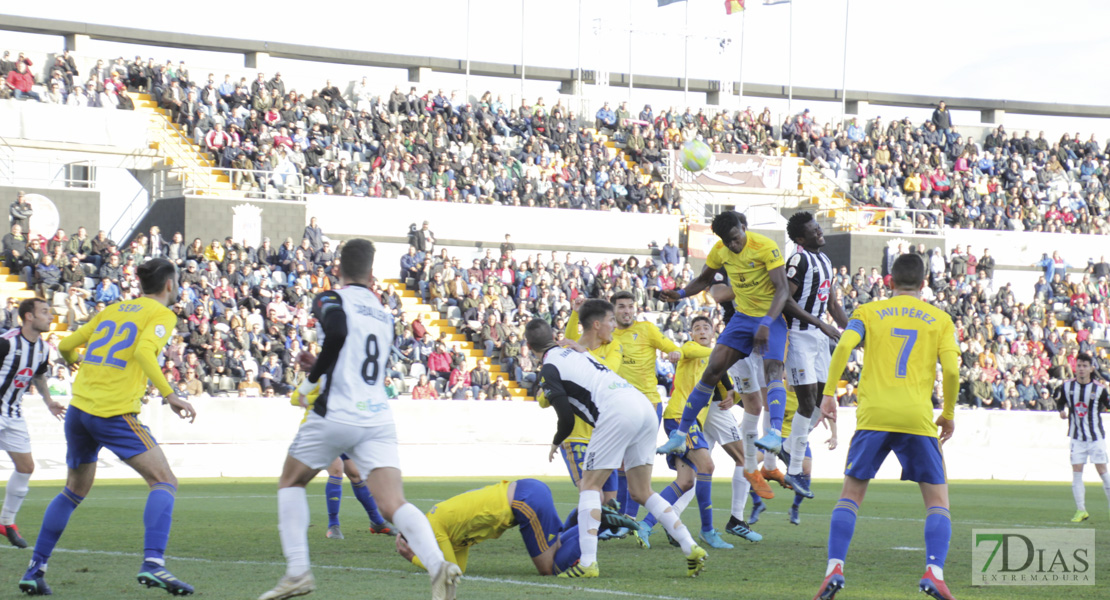 Imágenes del CD. Badajoz 0 - 0 Cádiz B