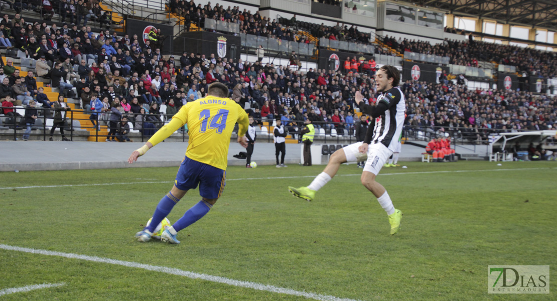 Imágenes del CD. Badajoz 0 - 0 Cádiz B