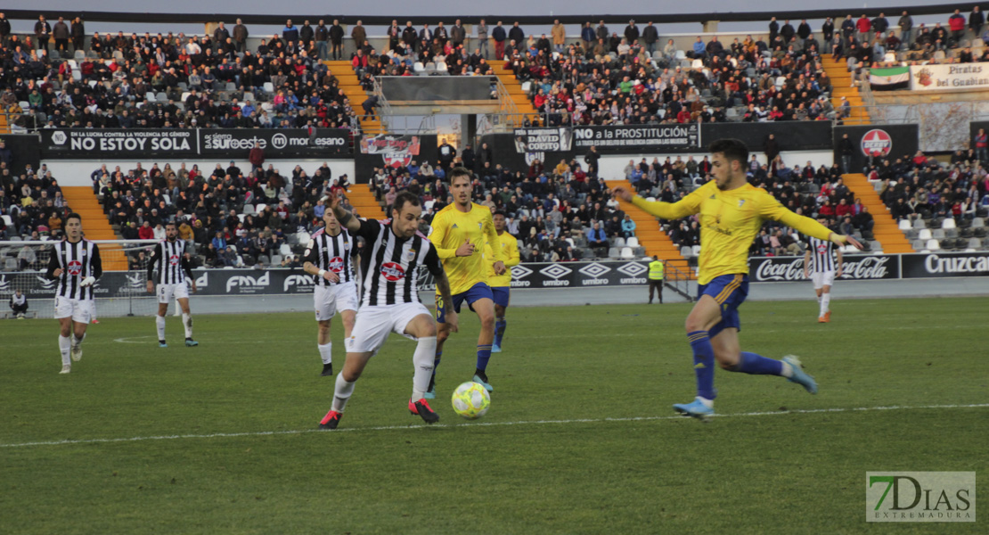 Imágenes del CD. Badajoz 0 - 0 Cádiz B