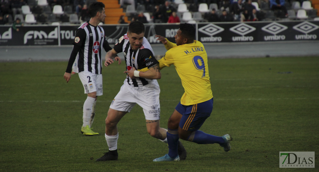 Imágenes del CD. Badajoz 0 - 0 Cádiz B