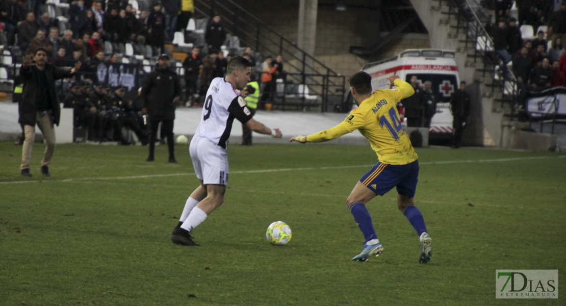 Imágenes del CD. Badajoz 0 - 0 Cádiz B