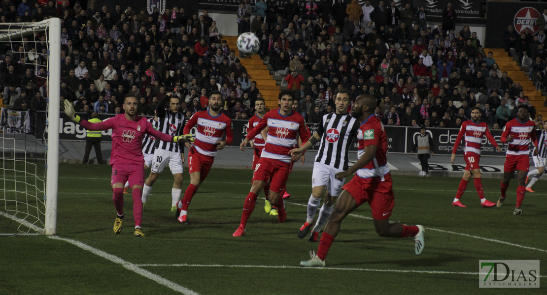 Imágenes del CD. Badajoz 2 - 3 Granada CF