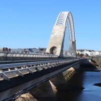 Cortes en el Puente Lusitania de Mérida