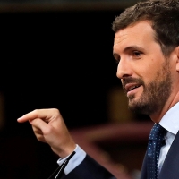 Casado amenaza a Sánchez con acusarle de prevaricación de no dimitir Torra