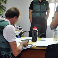 5 detenidos por la utilización fraudulenta de una D.O. de vino