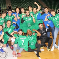 El Cáceres Voleibol supera al segundo clasificado