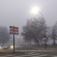 La niebla invade la ciudad pacense