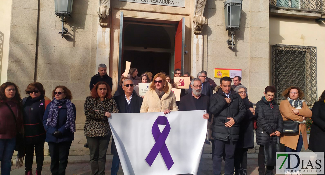 Badajoz llora la muerte de las primeras víctimas por violencia de género