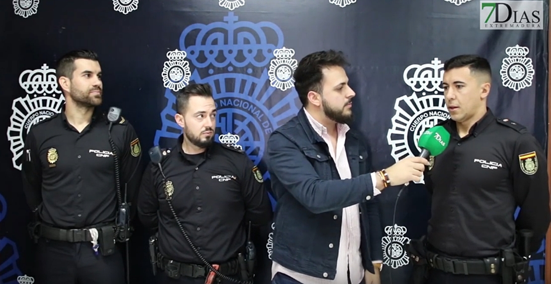 7Días entrevista a los policía que rescataron a una familia en Badajoz