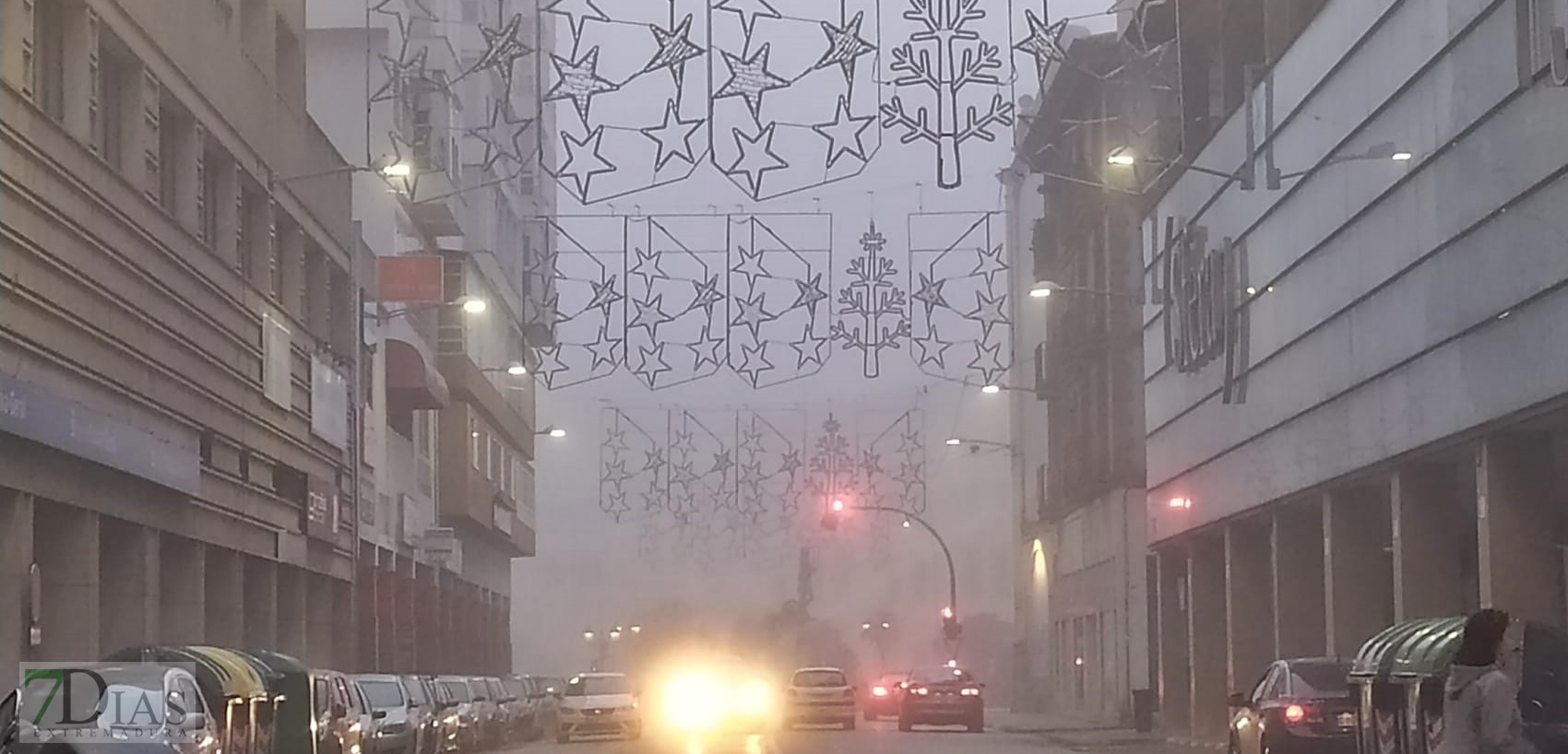La niebla invade la ciudad pacense