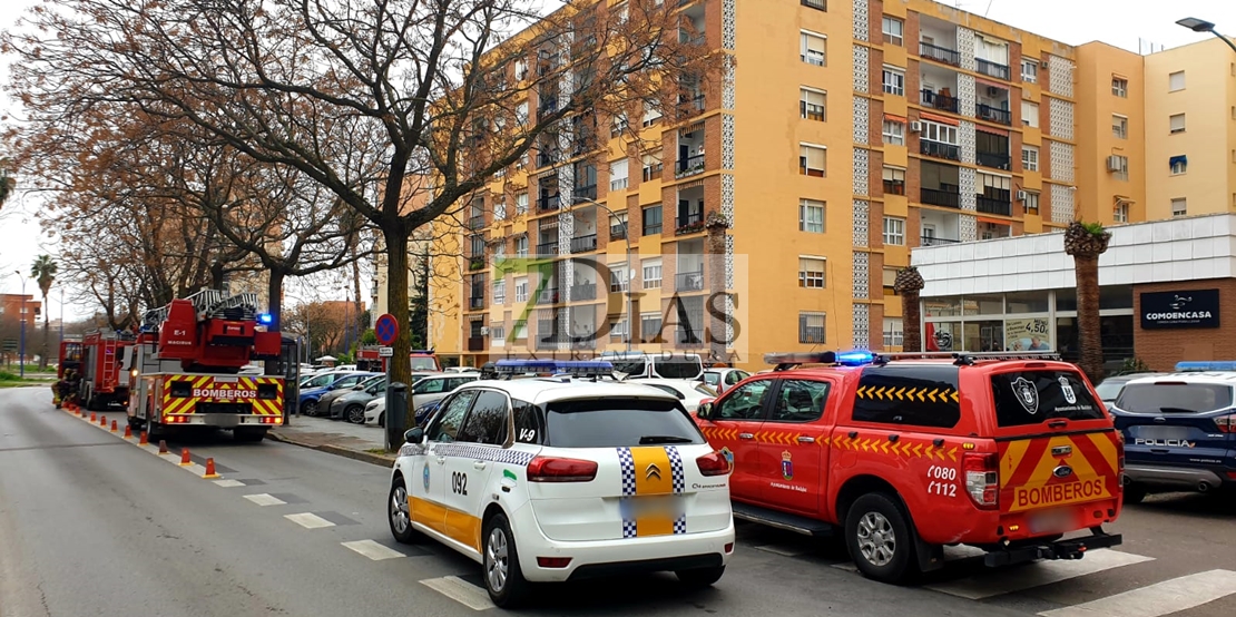 Incendio de vivienda en avenida de Colón (Badajoz)