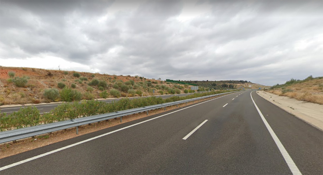 Herida una mujer en un accidente de tráfico en la EX A-1