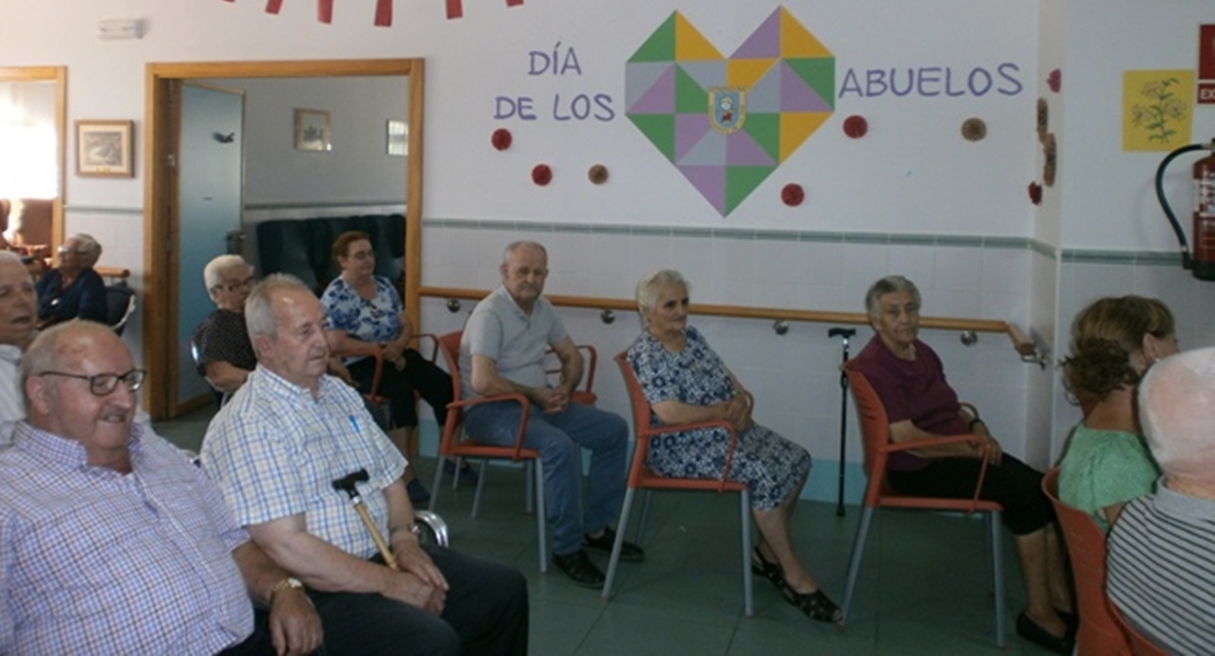 Cáceres acoge un curso sobre la soledad en personas mayores