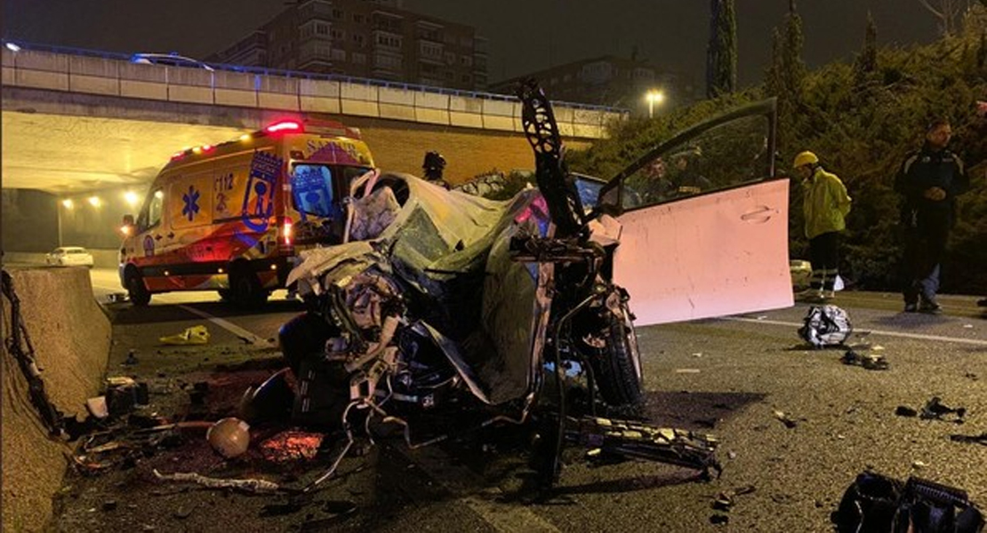 Fallece al precipitarse con su vehículo desde una altura de casi 10 metros