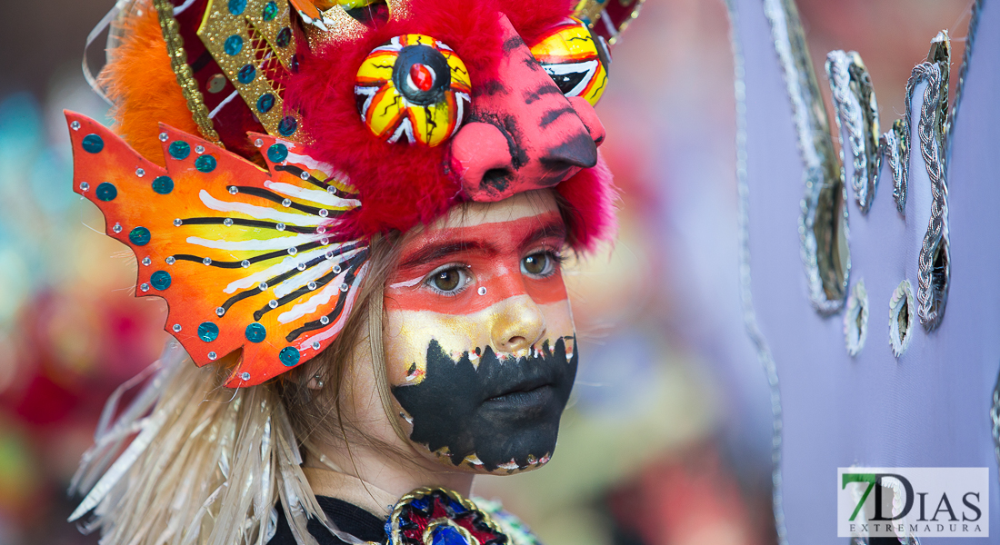 Primeros planos del Desfile infantil de comparsas de Badajoz