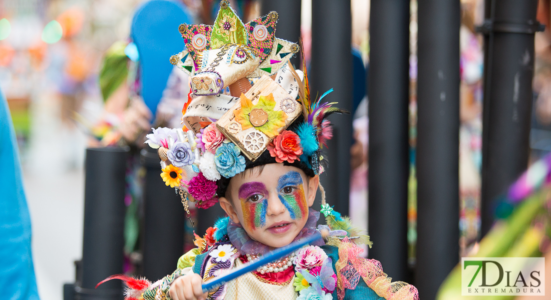 Primeros planos del Desfile infantil de comparsas de Badajoz