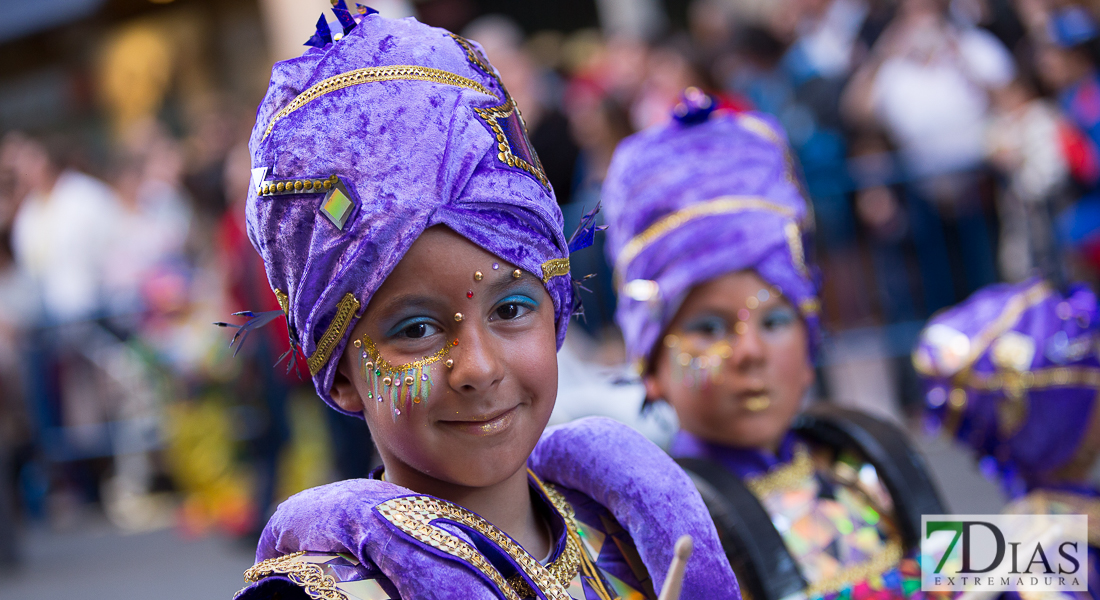 Primeros planos del Desfile infantil de comparsas de Badajoz