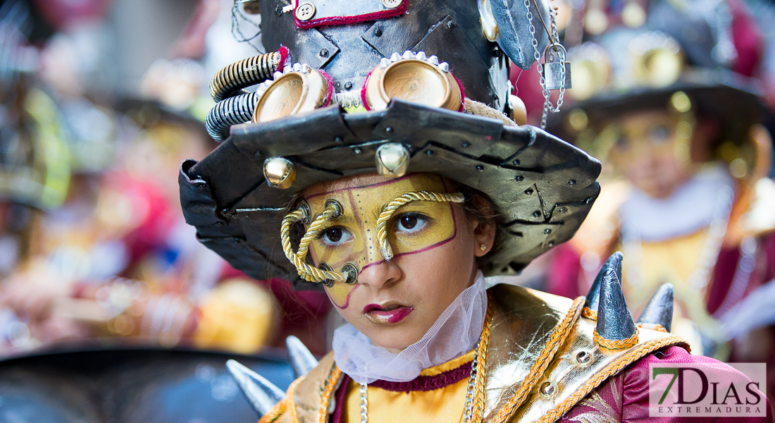 Primeros planos del Desfile infantil de comparsas de Badajoz