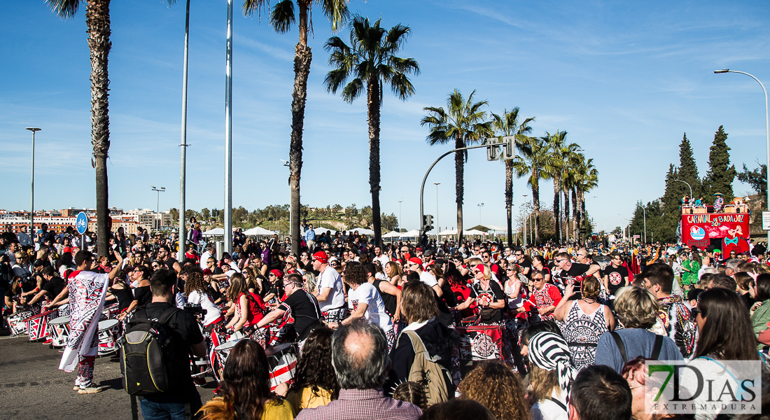 Ambiente en la Pasarela Don Carnal