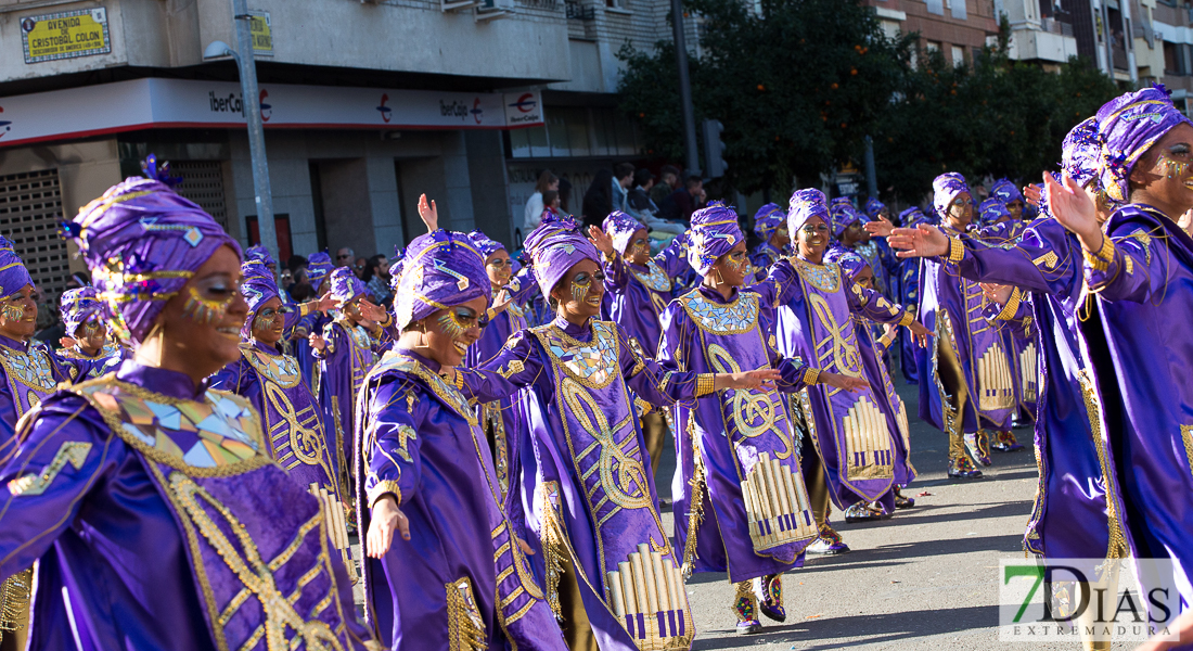 Los mejores planos generales del Gran Desfile de Comparsas del Carnaval de Badajoz