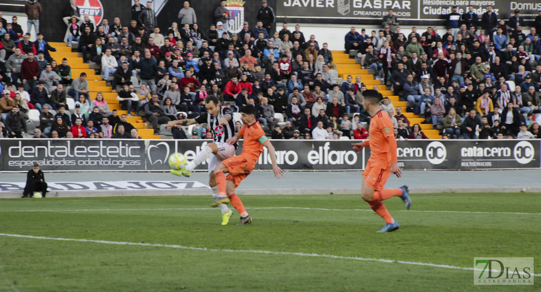 Imágenes del CD. Badajoz 0 - 1 Córdoba