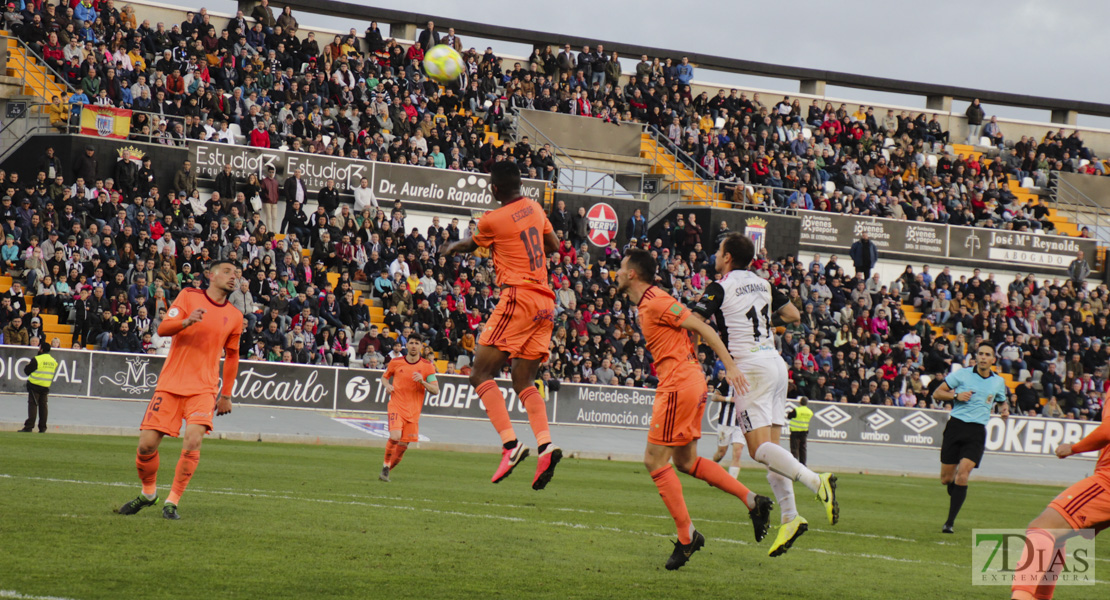 Imágenes del CD. Badajoz 0 - 1 Córdoba