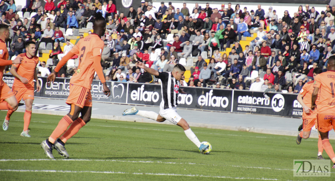 Imágenes del CD. Badajoz 0 - 1 Córdoba