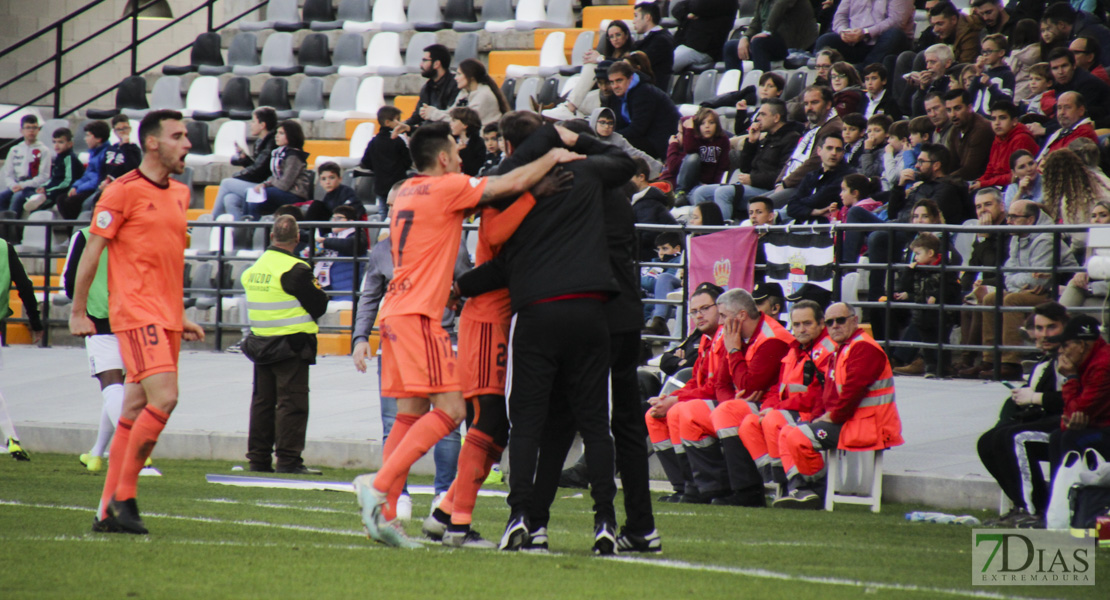 Imágenes del CD. Badajoz 0 - 1 Córdoba