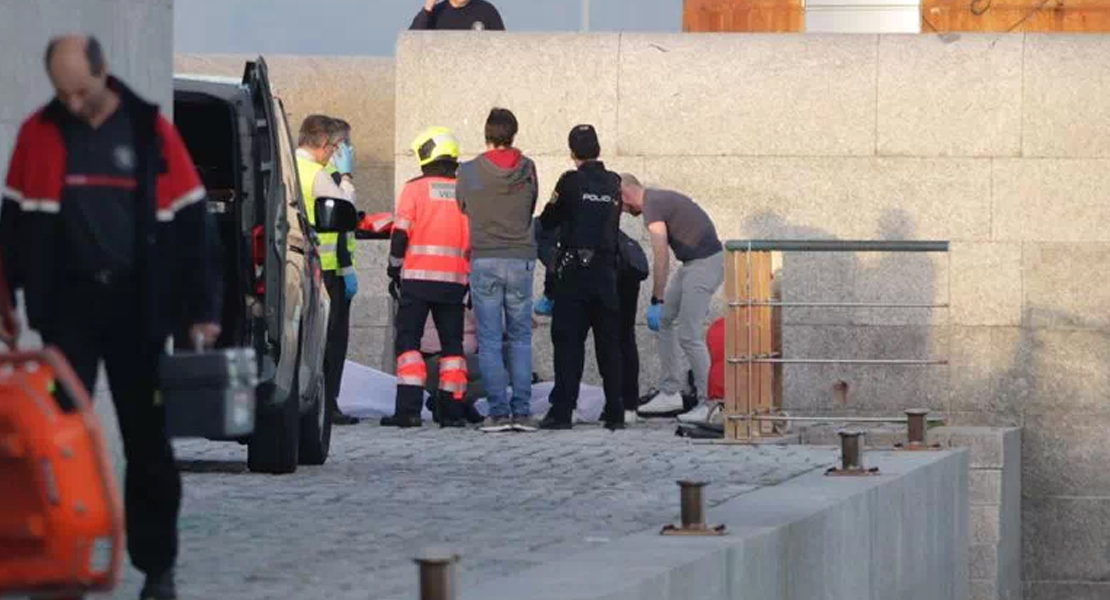 Aparece flotando el cuerpo de un hombre atado por las extremidades en Vigo