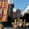 Espectaculares estandartes en el Gran Desfile de Comparsas del Carnaval de Badajoz