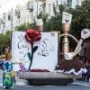 Espectaculares estandartes en el Gran Desfile de Comparsas del Carnaval de Badajoz