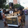 Artefactos y grupos menores añaden buen rollo al Gran Desfile de Comparsas del Carnaval de Badajoz