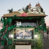 Artefactos y grupos menores añaden buen rollo al Gran Desfile de Comparsas del Carnaval de Badajoz