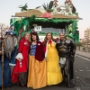 Artefactos y grupos menores añaden buen rollo al Gran Desfile de Comparsas del Carnaval de Badajoz