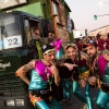 Artefactos y grupos menores añaden buen rollo al Gran Desfile de Comparsas del Carnaval de Badajoz