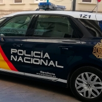 Tres menores apuñalan a un turista en Alicante y lo graban después