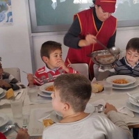 La Asamblea aprueba que los colegios y centros sanitarios cuenten con alimentos saludables