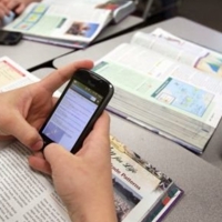 CSIF pide regular el uso del móvil en los colegios extremeños