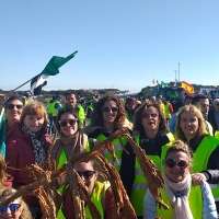 Miles de agricultores protestan en la columna de Navalmoral de la Mata