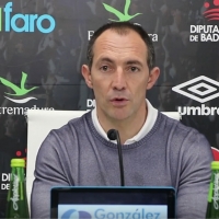 Así ha sido la presentación de Munitis como entrenador del CD. Badajoz