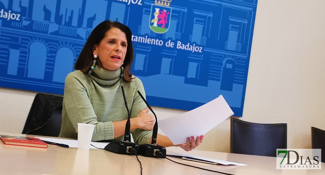 Dolores Redondo presente en la 39 edición de la Feria del Libro de Badajoz