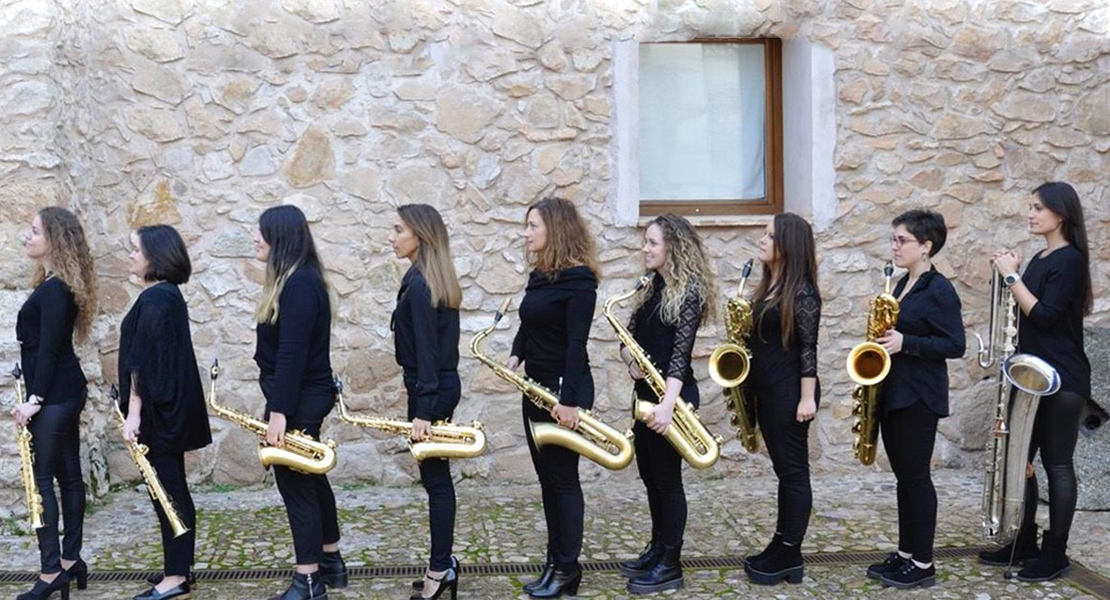 La Diputación de Badajoz celebra el espectáculo de mujeres saxofonistas &#39;An-danzas&#39;