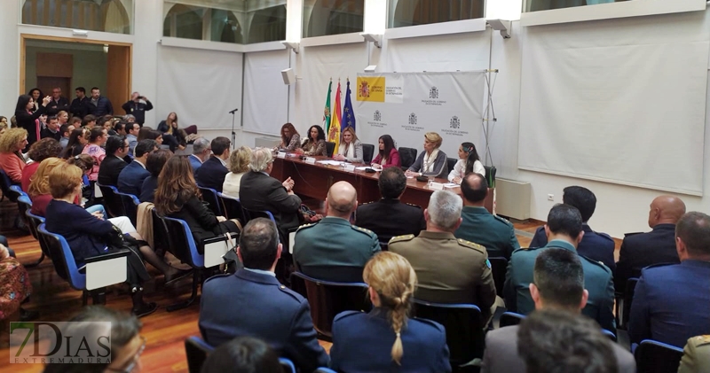 Celebración de la mesa redonda “Mujeres con Meta” en Badajoz