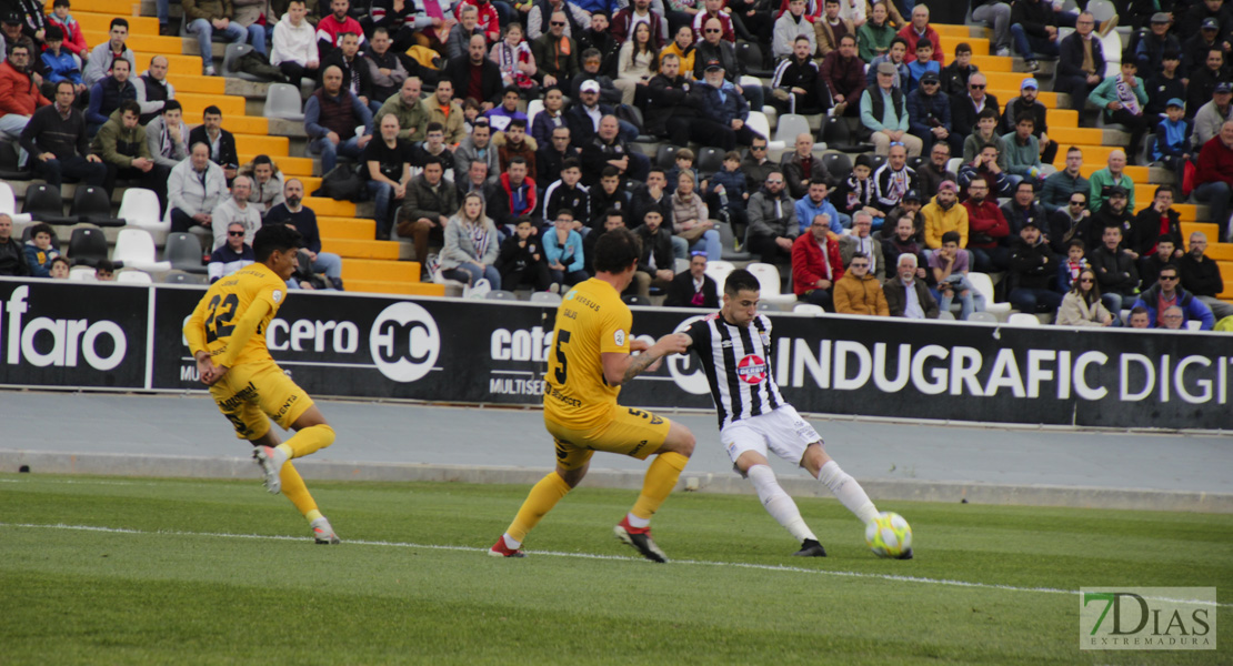 Imágenes del CD. Badajoz 2 - 1 UCAM Murcia